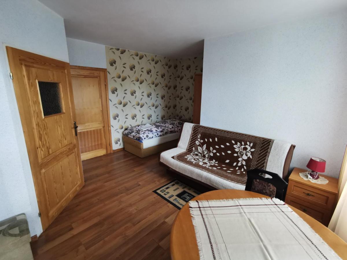 Pokoje Goscinne Straznica Jarosławiec Exterior foto