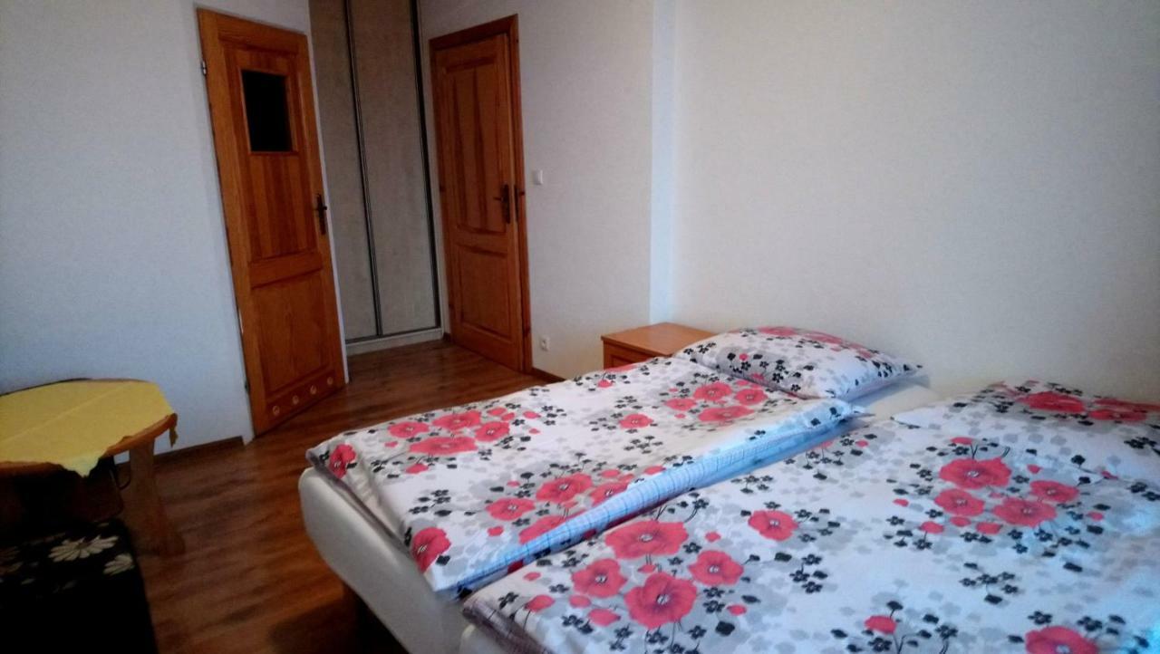 Pokoje Goscinne Straznica Jarosławiec Exterior foto
